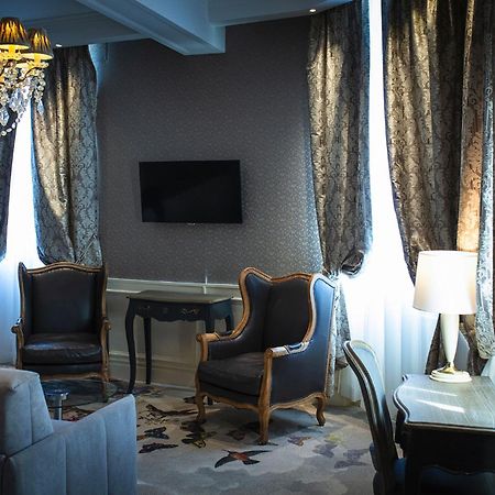 Hotel & Spa Le Grand Monarque, BW Premier Collection Шартр Экстерьер фото