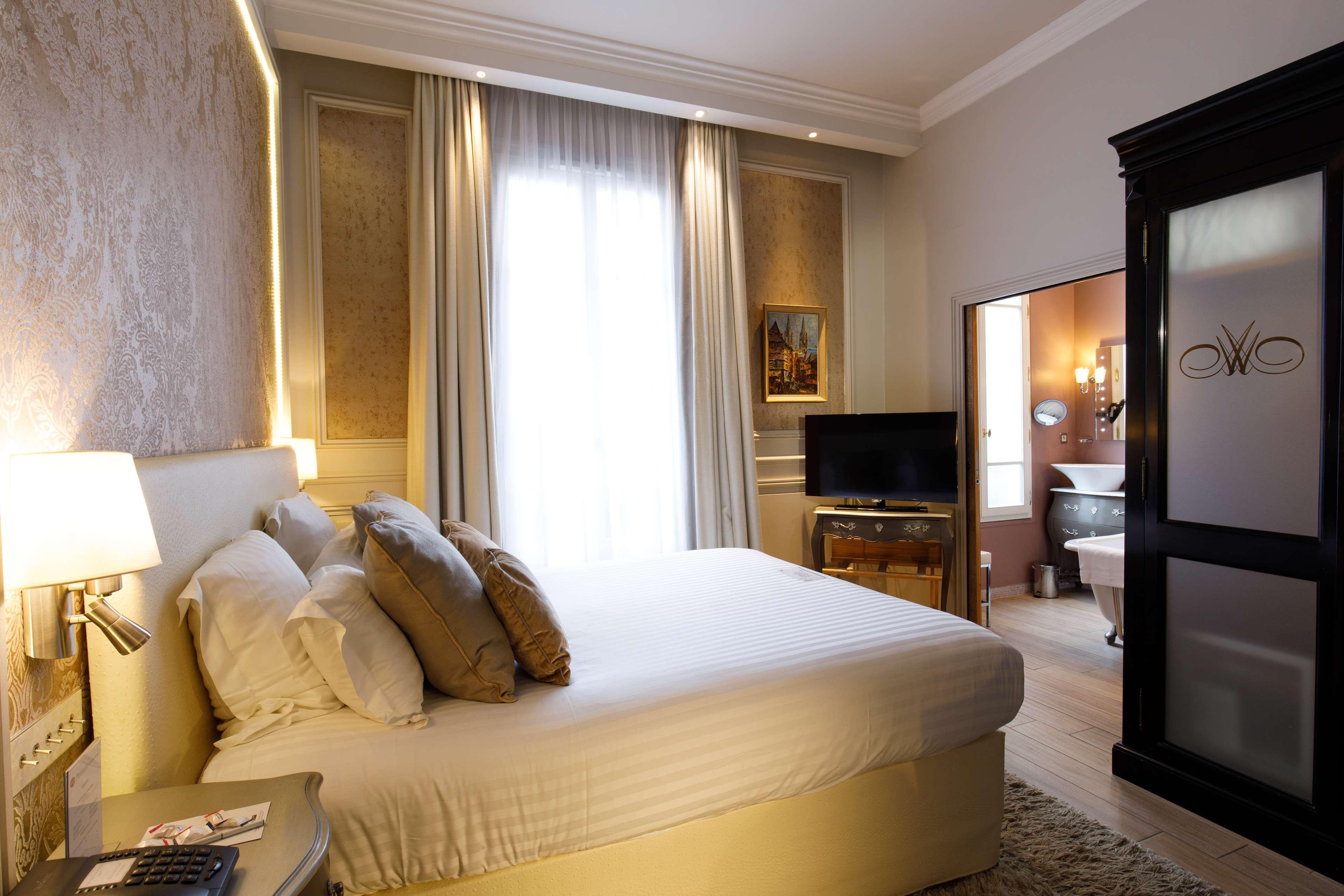 Hotel & Spa Le Grand Monarque, BW Premier Collection Шартр Экстерьер фото