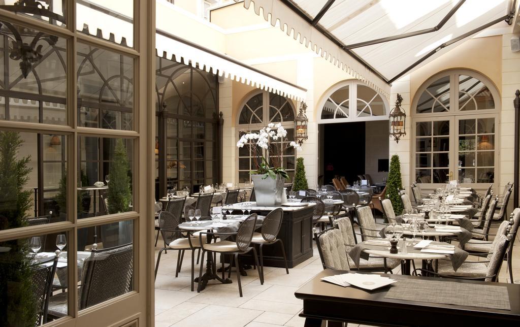Hotel & Spa Le Grand Monarque, BW Premier Collection Шартр Экстерьер фото