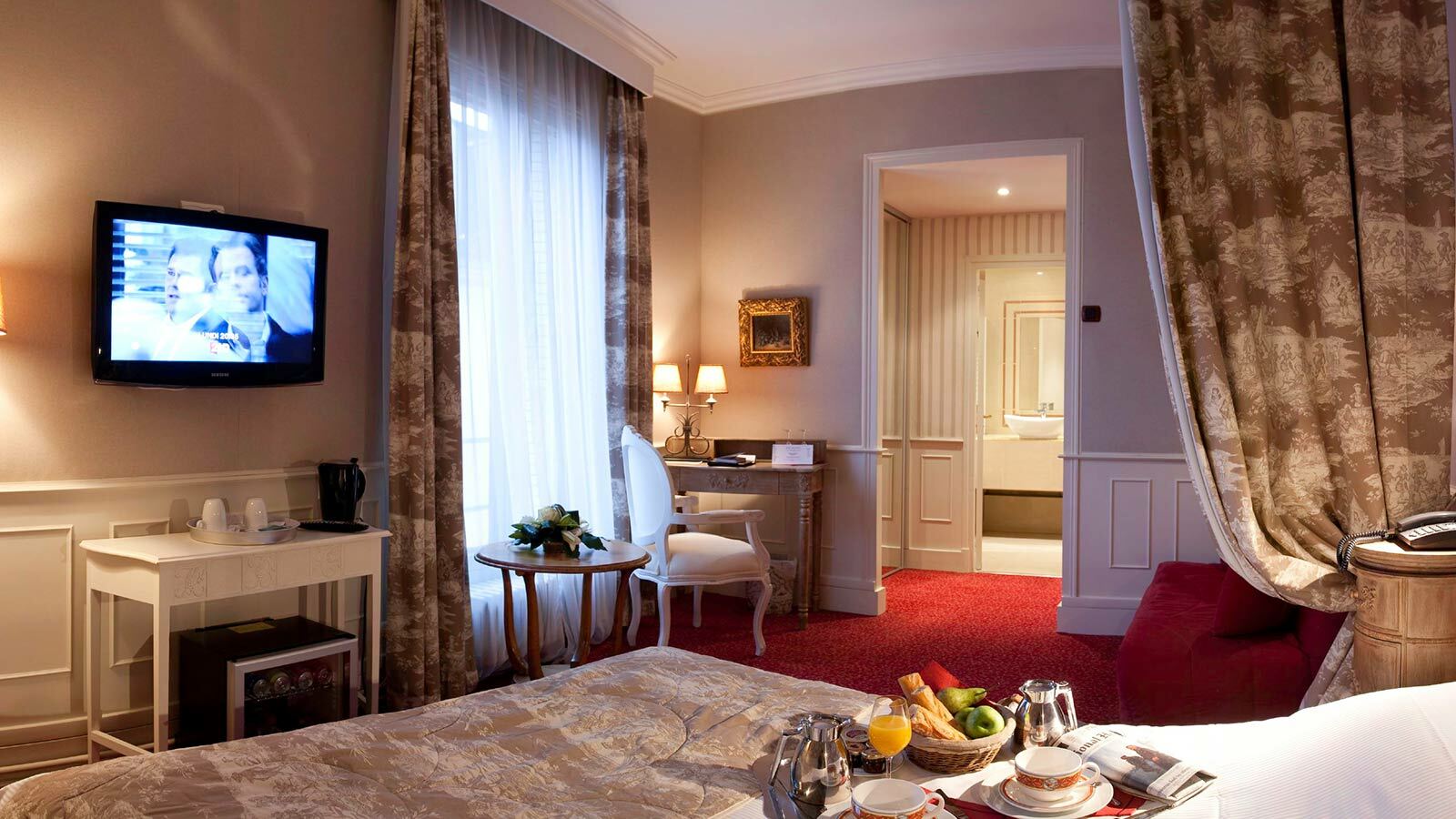 Hotel & Spa Le Grand Monarque, BW Premier Collection Шартр Экстерьер фото